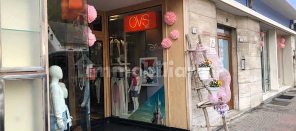 1غرفة عقار تجاري في Udine, Italy رقم 67349 10