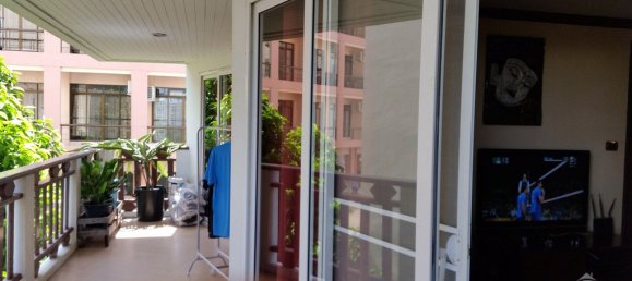 2 bedrooms Condo in Pattaya, Thailand No. 754 11