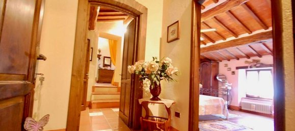 11-Zimmer Haus in Passignano sul Trasimeno, Italy, Nr. 53690 32