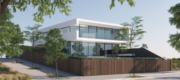 331m² Land in Vila Nova de Gaia, Portugal No. 108463 3