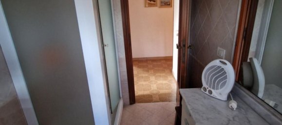 5 rooms House in Carrara, Italy No. 45788 5