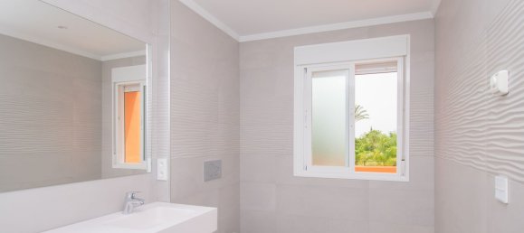 3 bedrooms Townhouse in Malaga, Spain No. 20551 36