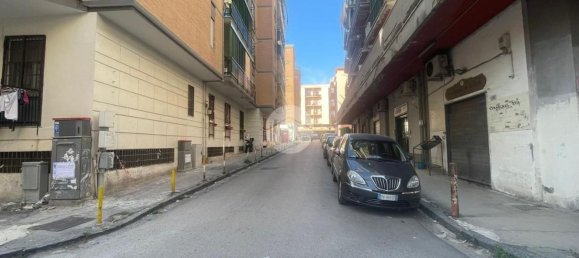 مرآب في Torre del Greco, Italy 40متر مربع رقم 185838 7