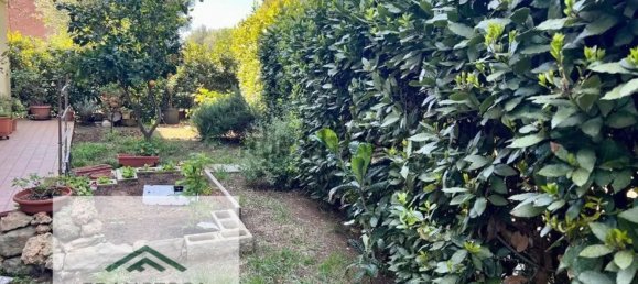 3 rooms Duplex in Livorno, Italy No. 51092 13