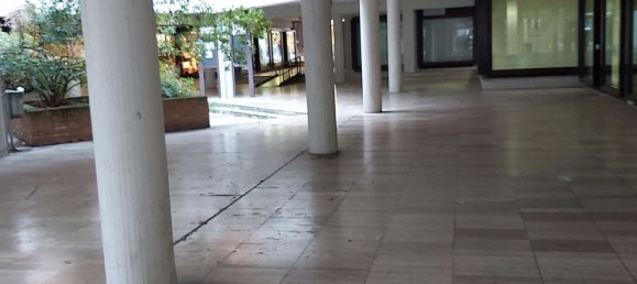 90m² Office in Forlì, Italy No. 253893 3