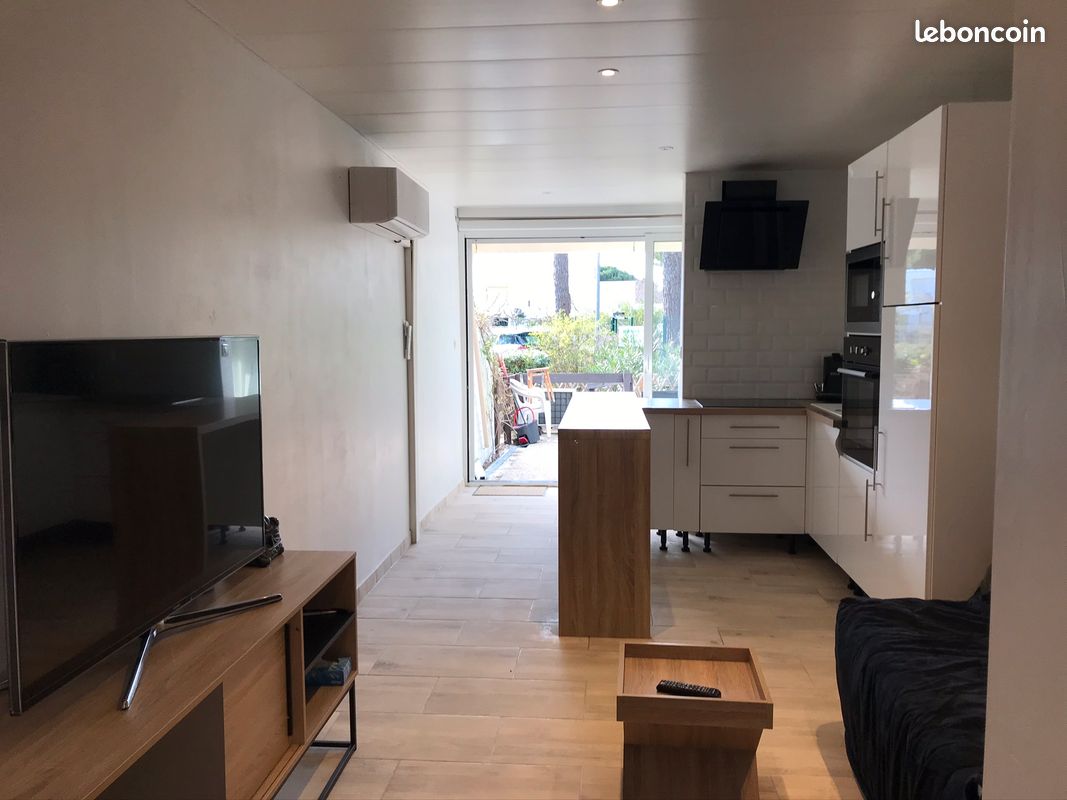 Studio in La Grande-Motte, France No. 320291