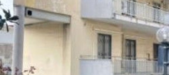 7 rooms Apartment in Casoria, Italy No. 171467 14