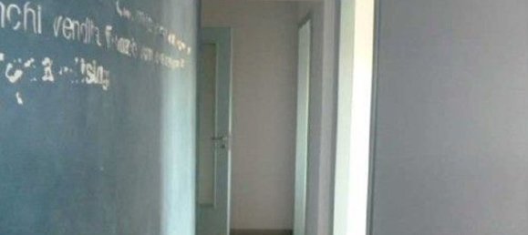 7 rooms Apartment in Casoria, Italy No. 171467 7