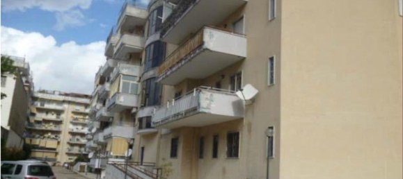 7 rooms Apartment in Casoria, Italy No. 171467 6