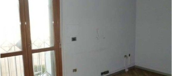 7 rooms Apartment in Casoria, Italy No. 171467 8