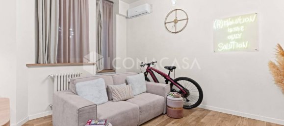 3 rooms Apartment in Milan, Italy No. 339237 4