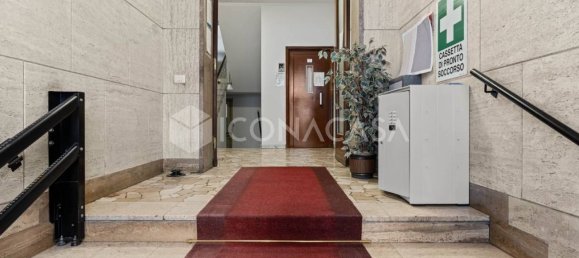 3 rooms Apartment in Milan, Italy No. 339237 16
