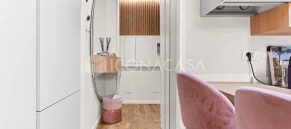 3 rooms Apartment in Milan, Italy No. 339237 2