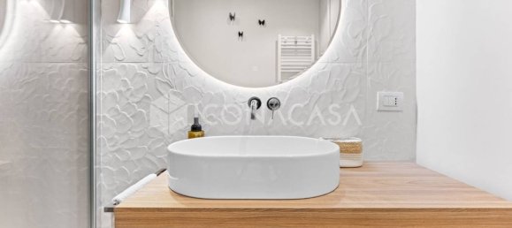 3 rooms Apartment in Milan, Italy No. 339237 12