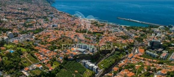 Dúplex de 5 dormitorios en Funchal, Portugal No. 176666 10