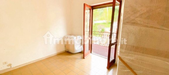 2 bedrooms House in Roccagloriosa, Italy No. 28173 11