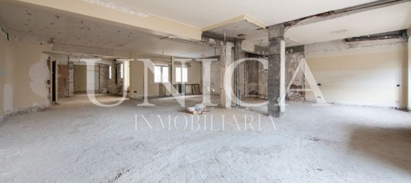 4 bedrooms Apartment in Madrid, Spain No. 85276 8