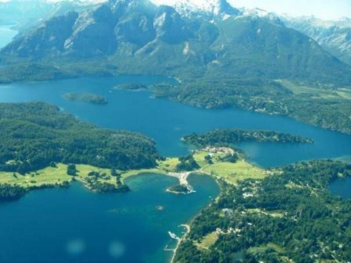 Земельный участок в Сан-Карлос-де-Барилоче, Аргентина № 43878