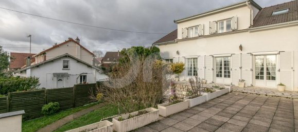 4 chambres Maison à Sucy-en-Brie, France No. 165288 9