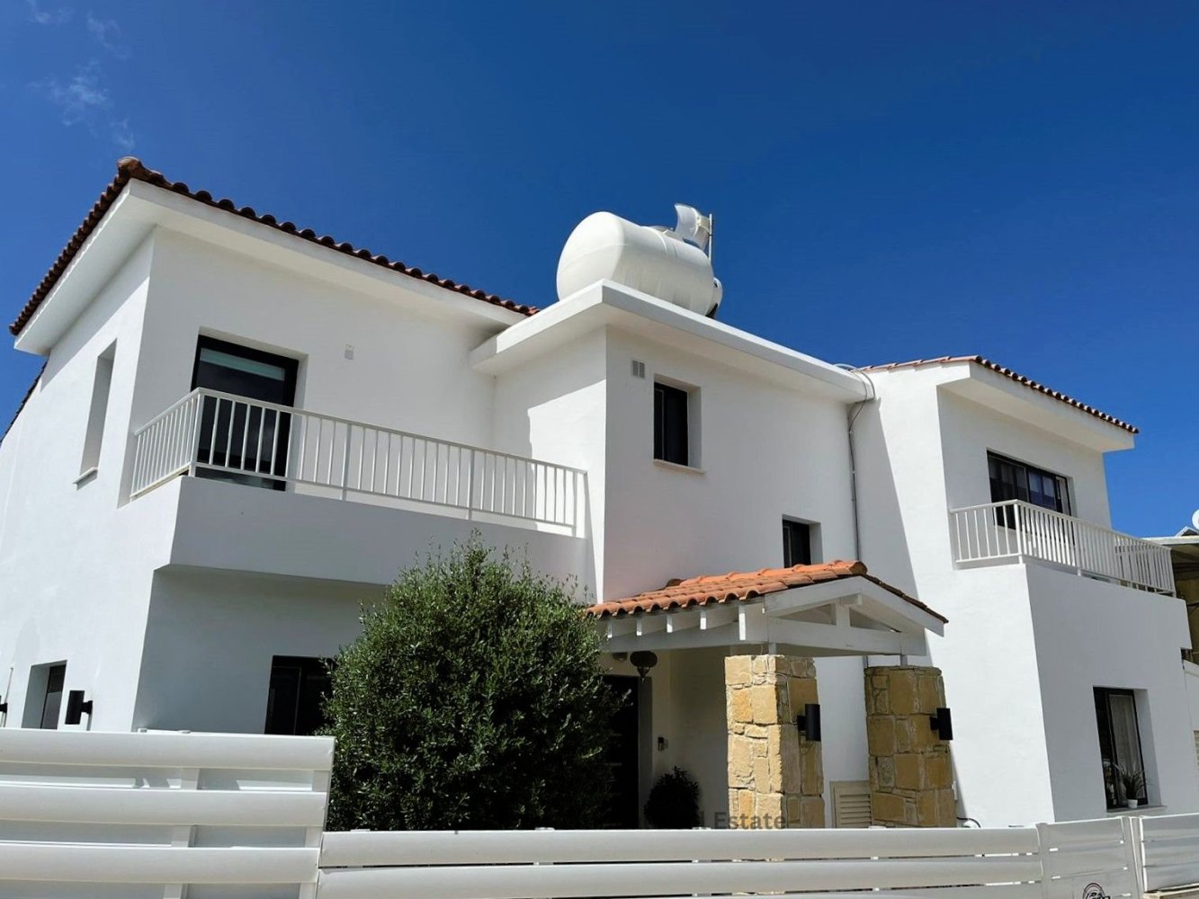 4 bedrooms Villa in Tala, Cyprus No. 22993