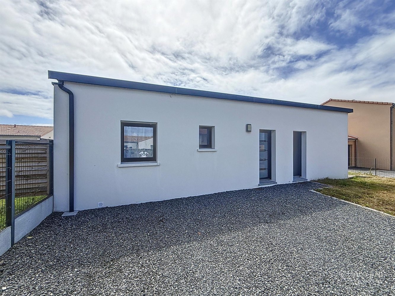 3 bedrooms House in Saint-Michel-Chef-Chef, France No. 307049