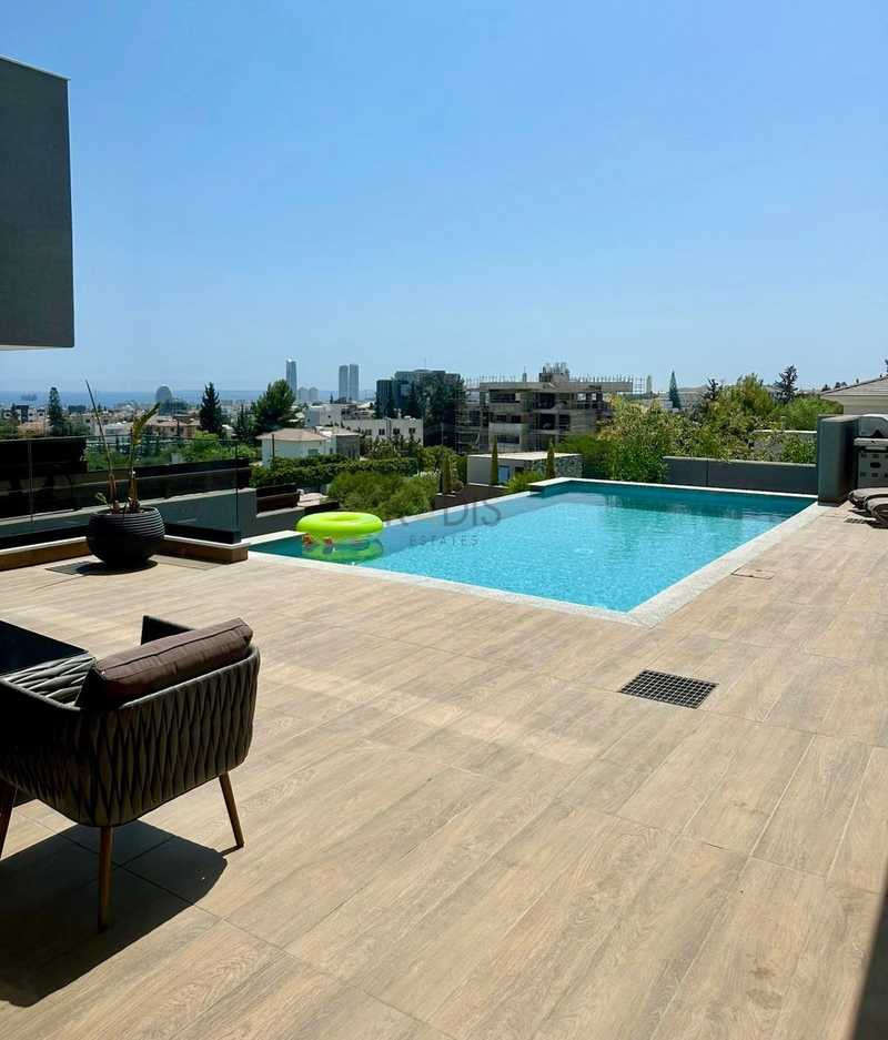 5 bedrooms Villa in Germasogeia, Cyprus No. 18938