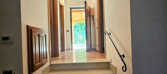 6 غرف نوم فيلا في Catanzaro, Italy رقم 363838 8