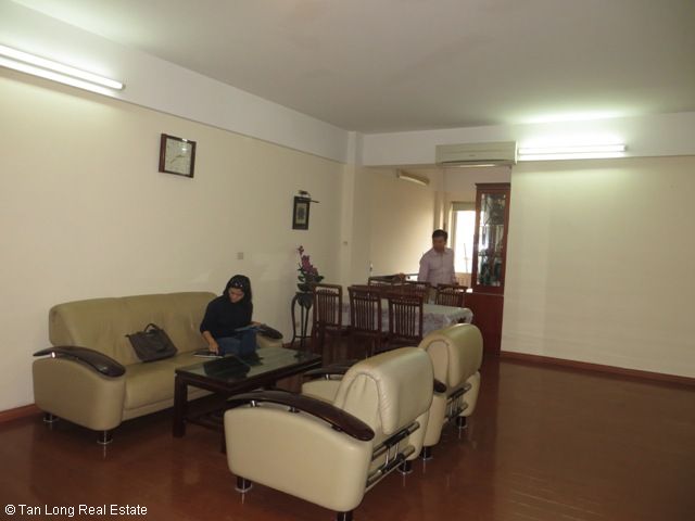 3 Schlafzimmer Wohnung in Cau Giay, Vietnam, Nr. 4436