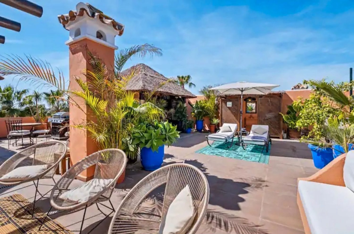 4 bedrooms Penthouse in Estepona, Spain No. 202271