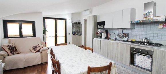 2 bedrooms Apartment in Treviglio, Italy No. 318966 8