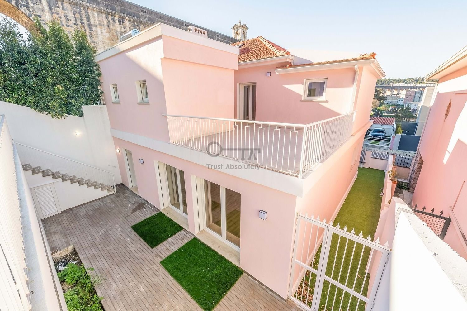 4 bedrooms House in Lisbon, Portugal No. 50785