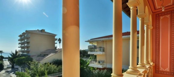 3 Schlafzimmer Wohnung in Roquebrune-Cap-Martin, France, Nr. 1607 2