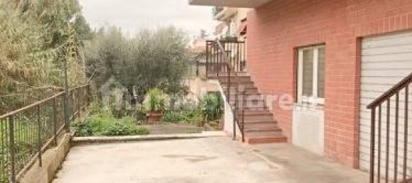 Apartamento de 3 divisões em Monterotondo, Italy N.º 221291 2