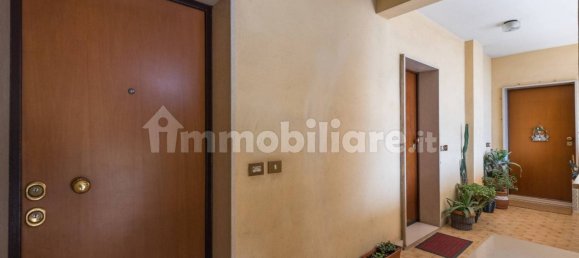 2 bedrooms Apartment in Ciampino, Italy No. 20792 3