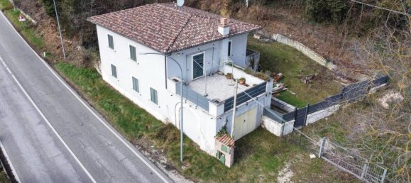 5غرفة فيلا في L'Aquila, Italy رقم 108272 18