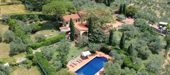 25 rooms Villa in Prato, Italy No. 159167 3