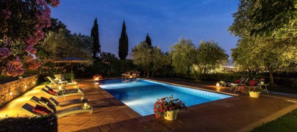 25 rooms Villa in Prato, Italy No. 159167 12