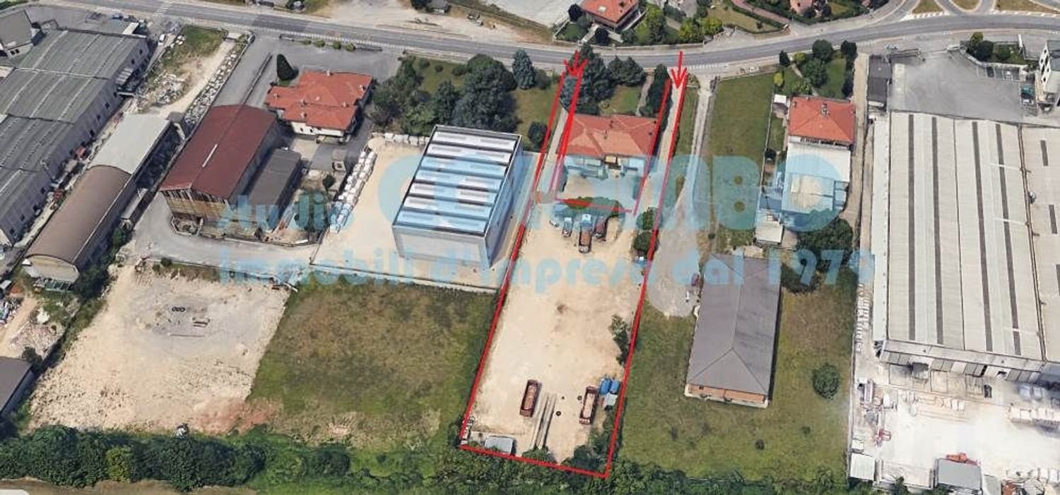 2330m² Land in Botticino, Italy No. 7377