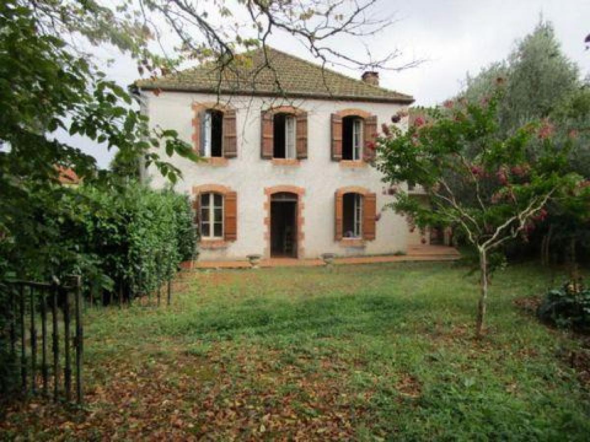 Casa de 5 dormitorios en Nogaro, France No. 24559