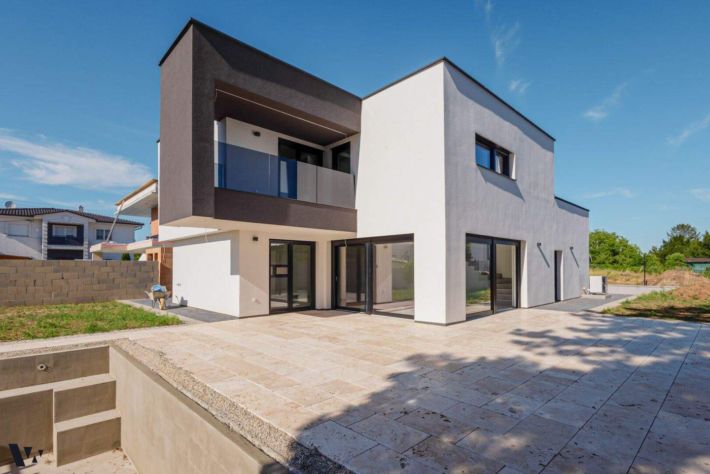 Дом с 5 комнатами в Штрасхоф ан дер Нордбан, Австрия № 255437