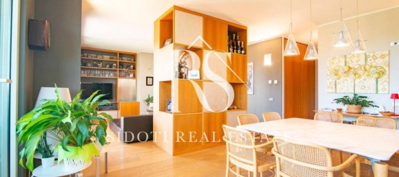 Пентхаус с 3 спальнями в Пьольтелло, Италия № 2588 21