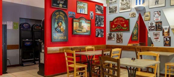 250m² Commercial property in Dongo, Italy No. 380569 21