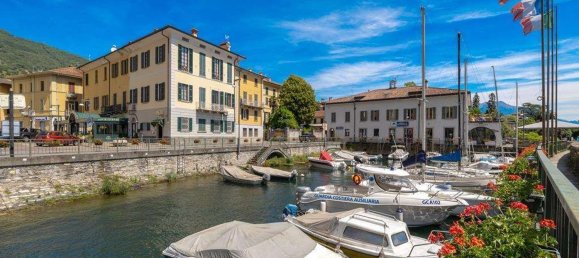 250m² Commercial property in Dongo, Italy No. 380569 25