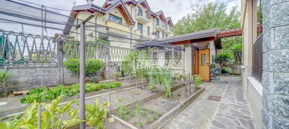 4 bedrooms Villa in Cassano Magnago, Italy No. 361285 28