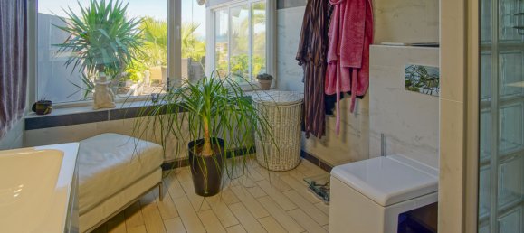 5 bedrooms Villa in Denia, Spain No. 8288 2