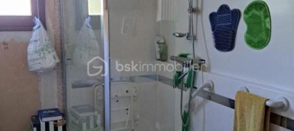 3 bedrooms House in Saint-Astier, France No. 279894 6