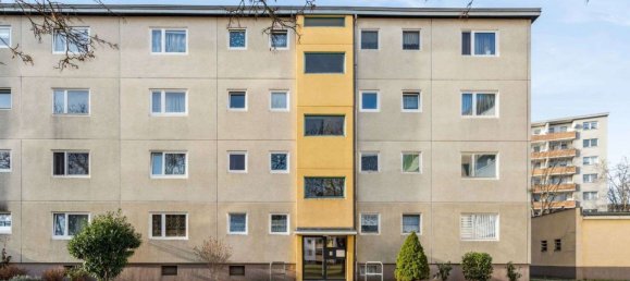 3 rooms Apartment in Falkenhagener Feld, Germany No. 62589 3