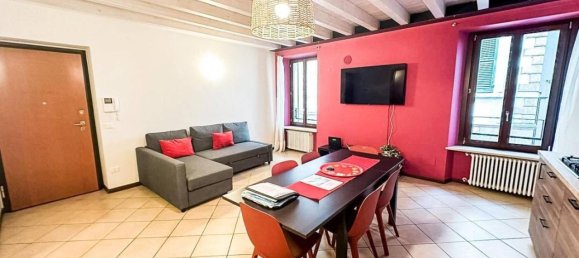 3-salle Appartement à Gardone Riviera, Italy No. 40355 3