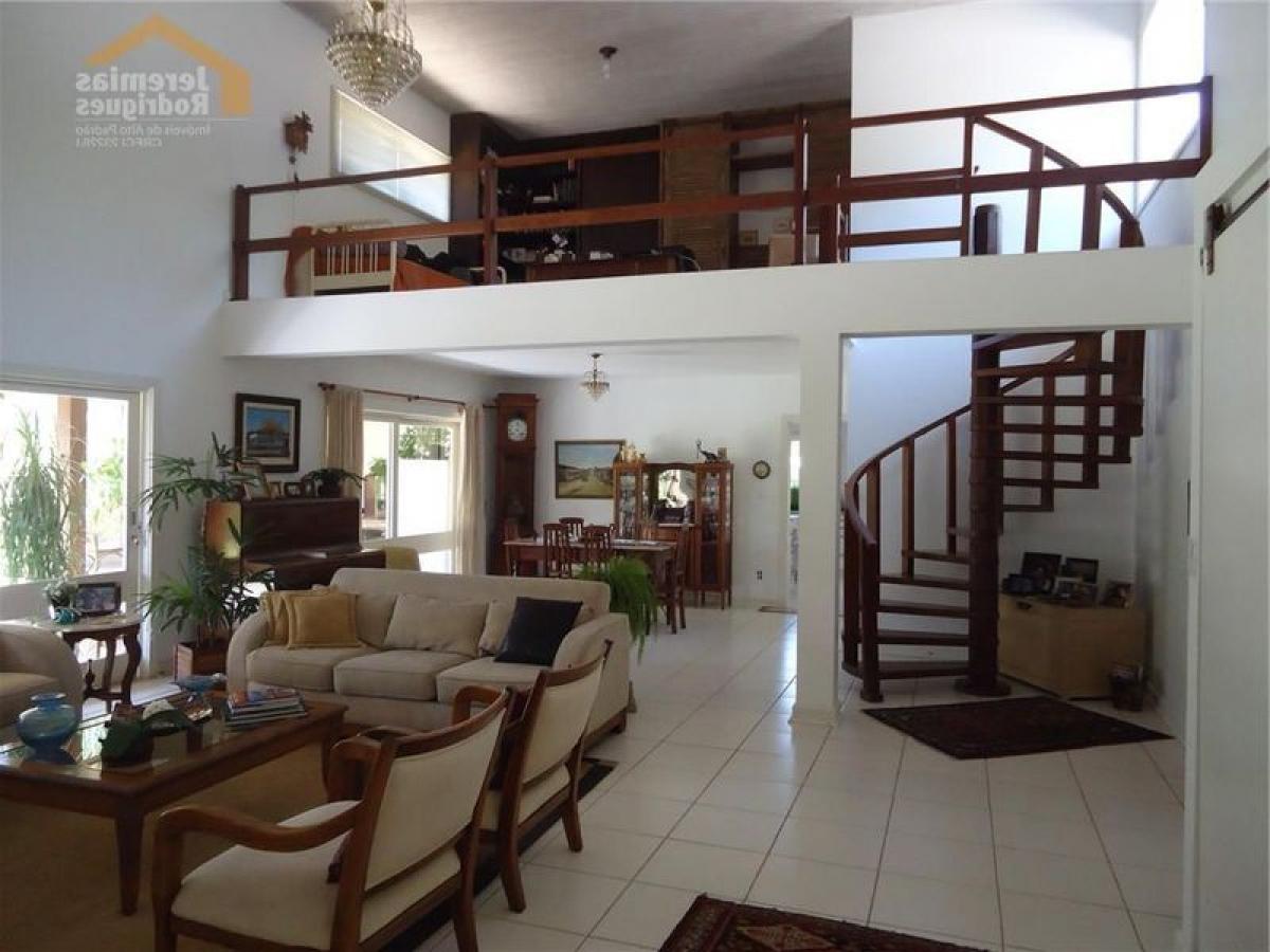 Дом с 5 спальнями в Сан-Паулу, Бразилия № 518273