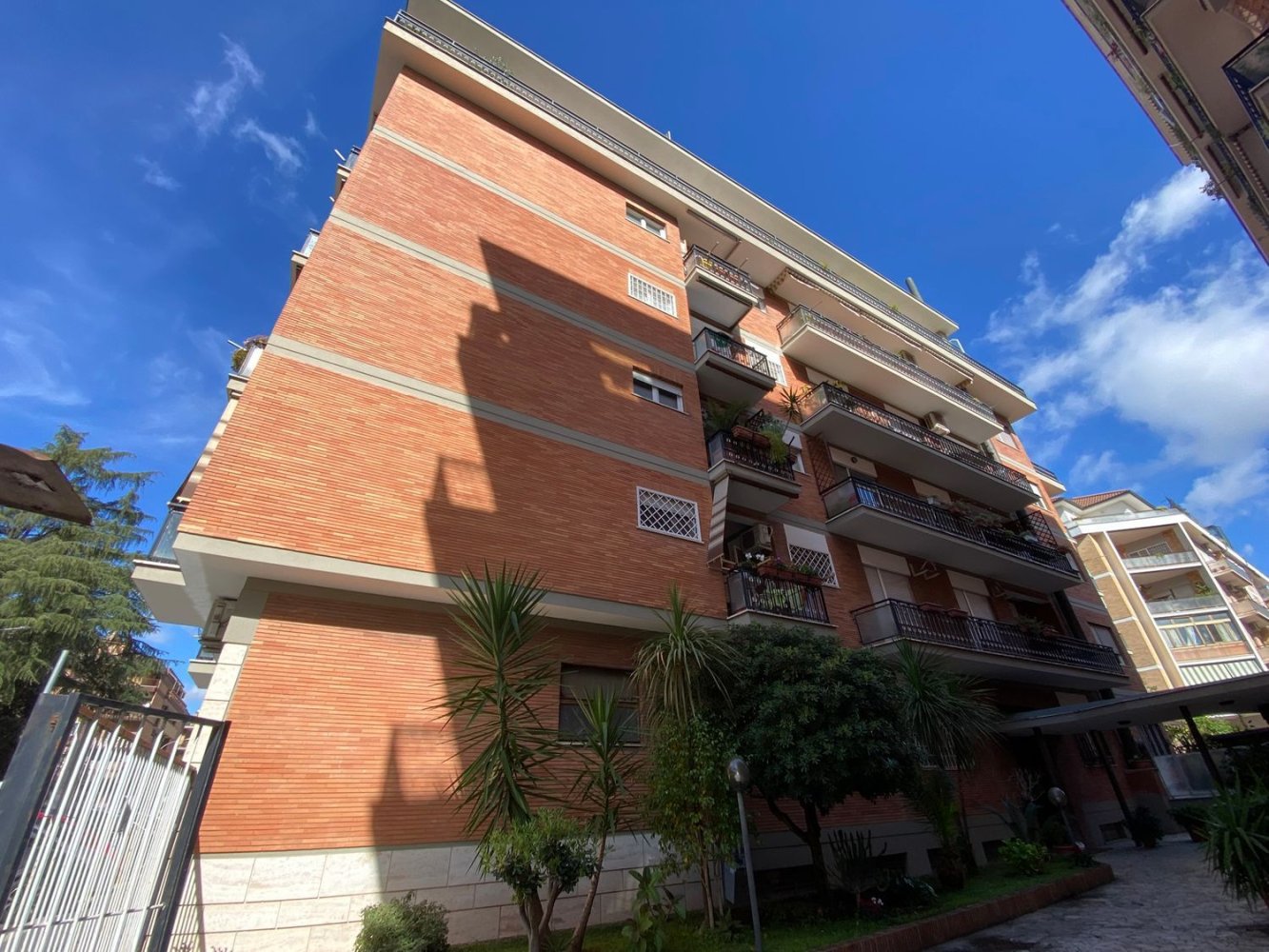 3 rooms Penthouse in Rome, Italy No. 202944